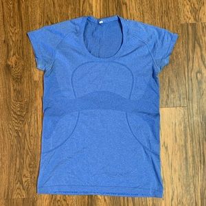 Lululemon Tee